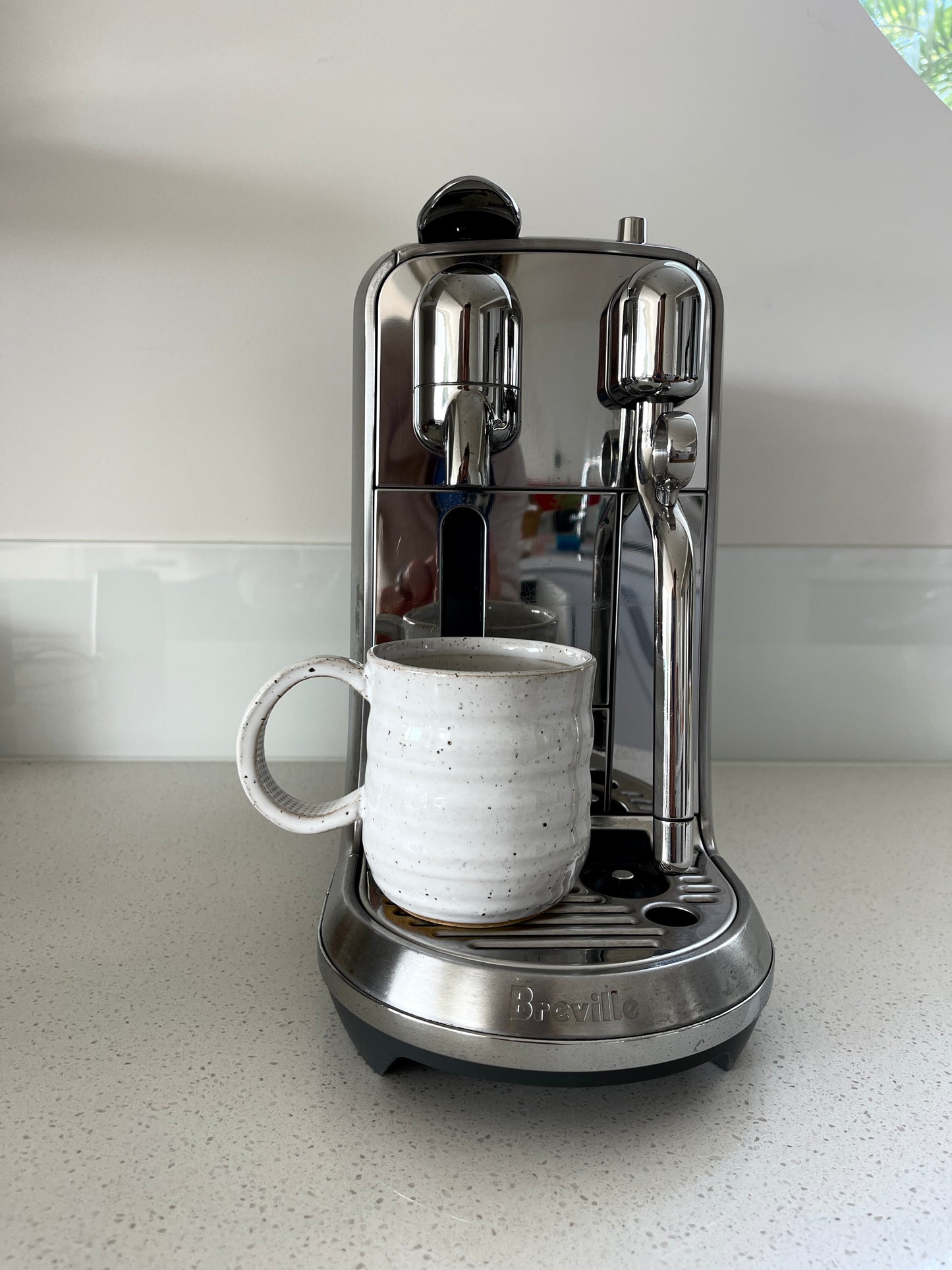 White Speckled Mug Round Handle